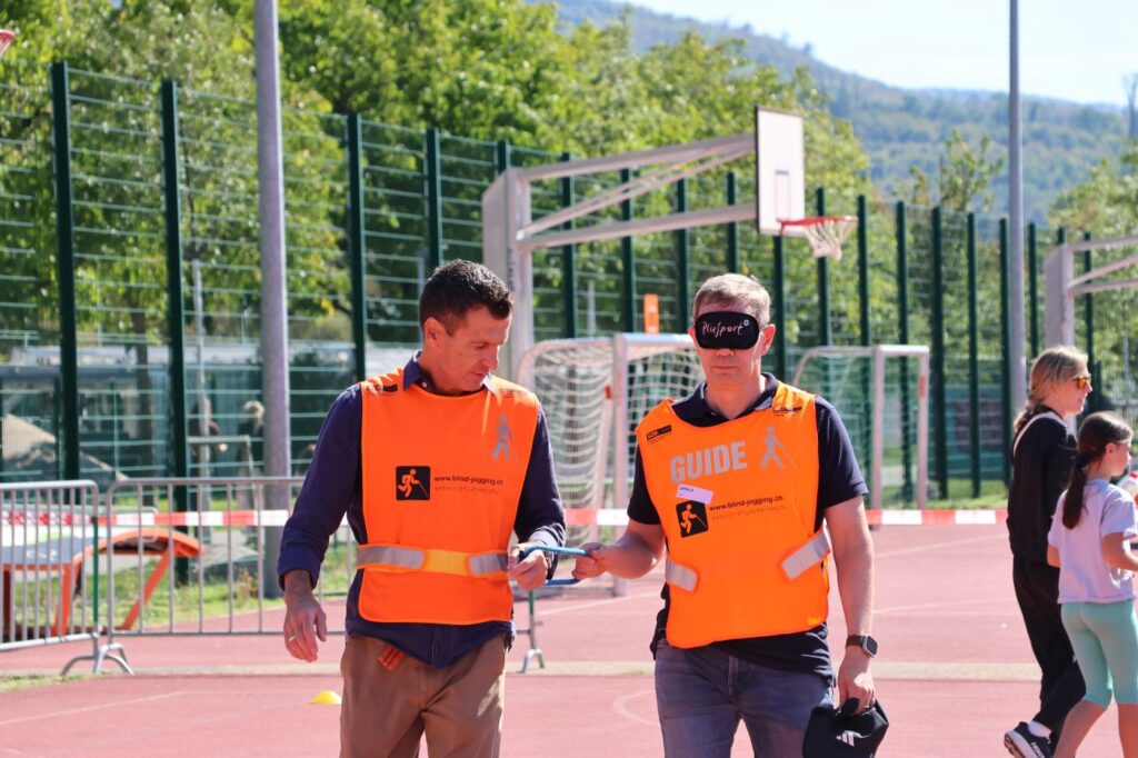 20. Jubiläumsfest Blind-Jogging - ein Tandem mit Bändeli