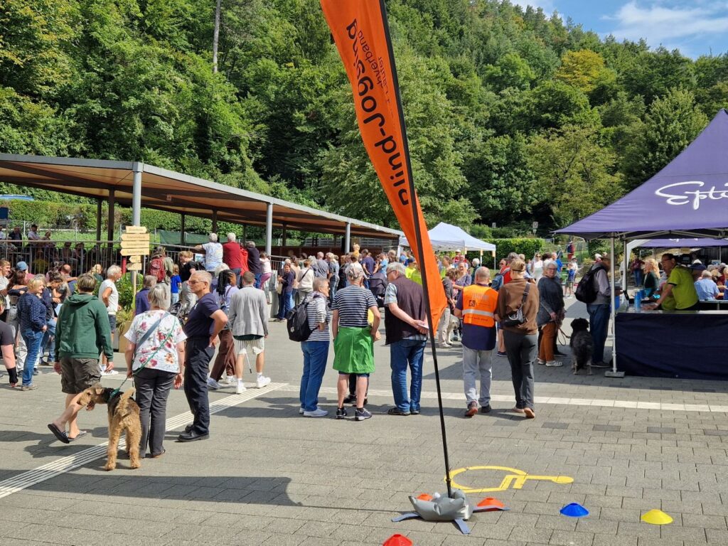 Tag der offenen Tür in der Hundeschule Liestal: zahlreiche Besucher