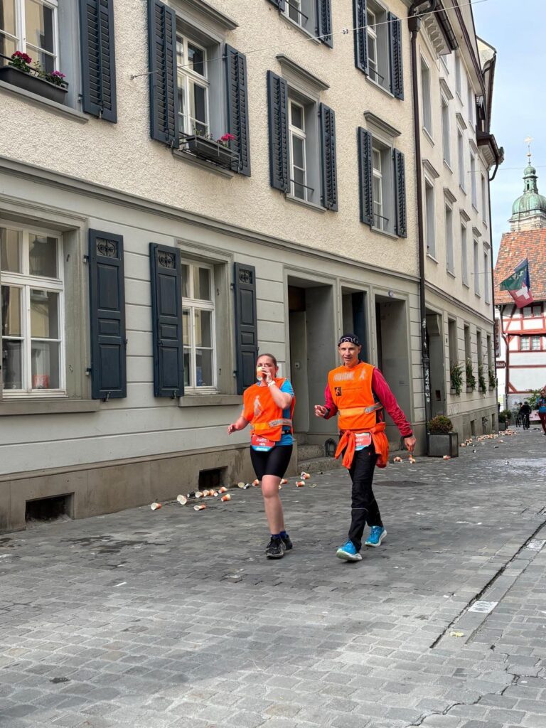 Auffahrtslauf 2026: Judith mit Guide Peter unterwegs in der Altstadt