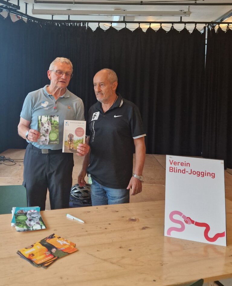 Freiwilligenmesse in Basel 2026: Präsident Gabor am Blind-Jogging Stand