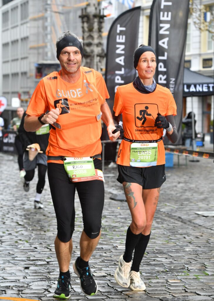 Franziska mit Rico am Swiss City Marathon Luzern 2025
