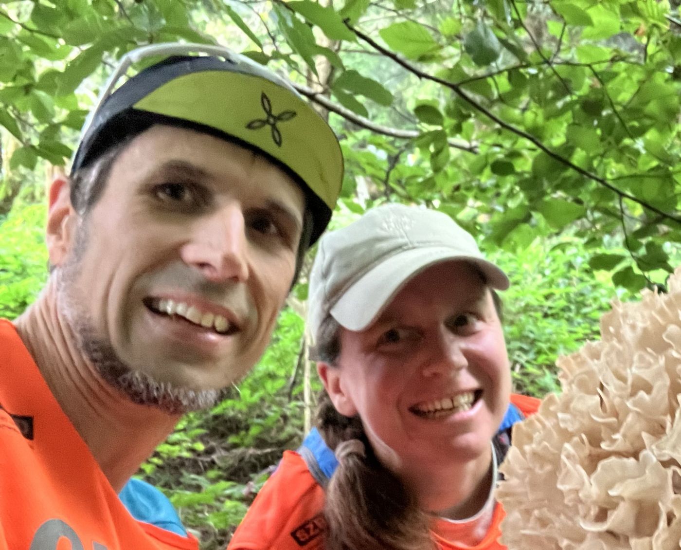 Andrea mit Guide Remo an einem Lauf