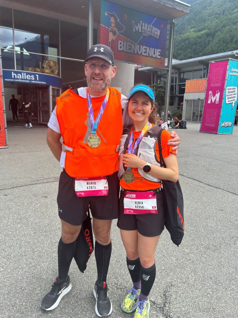 Mario mit Guide Xenia am Marathon des terroirs du Valais