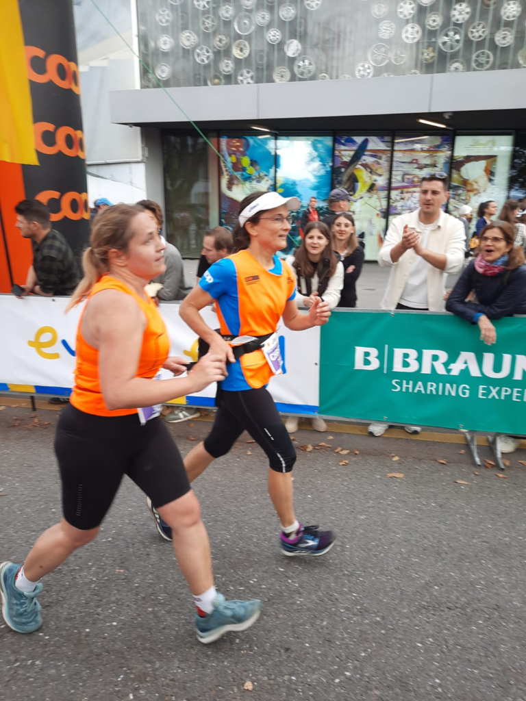 Judith mit Christa als Tandem durch Luzern am Luzerner Marathon 2022