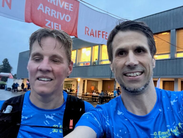 Selfie von Simone mit Guide Remo am Emmenlauf 2025